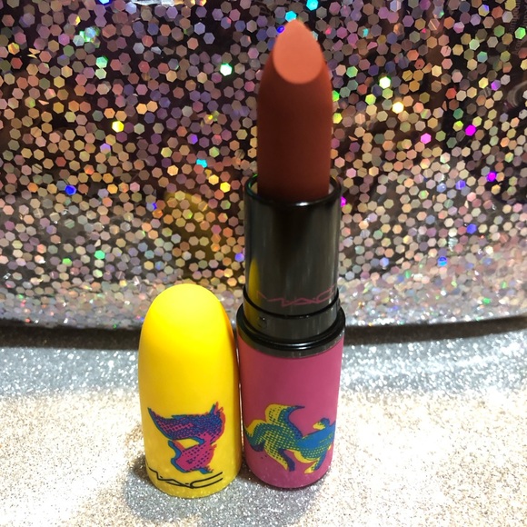 BNIB! Limited Edition MAC Powder Kiss Lipstick in LUCK BE A LADY 🍀🐲 - Picture 4 of 7